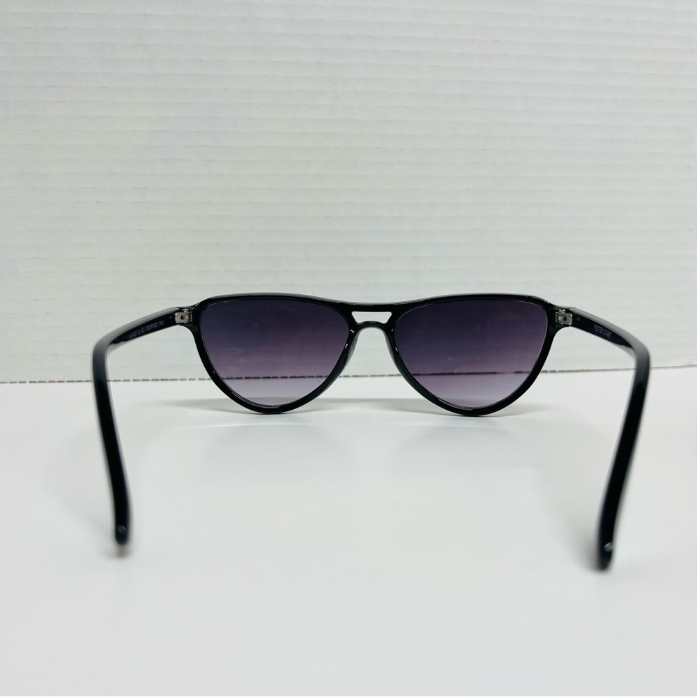 Sunglasses Fashion Accessory Classy Black Sexy Cat eye Sunglasses w Purple Tent - Picture 5 of 6